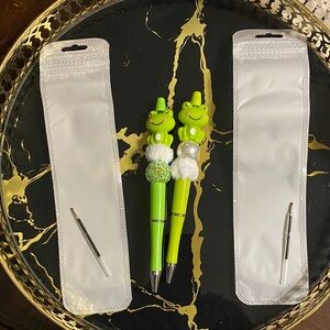 Green Frog Pens
